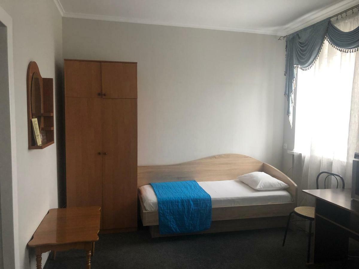 U Fedora Hotel Oleksandriia Екстериор снимка